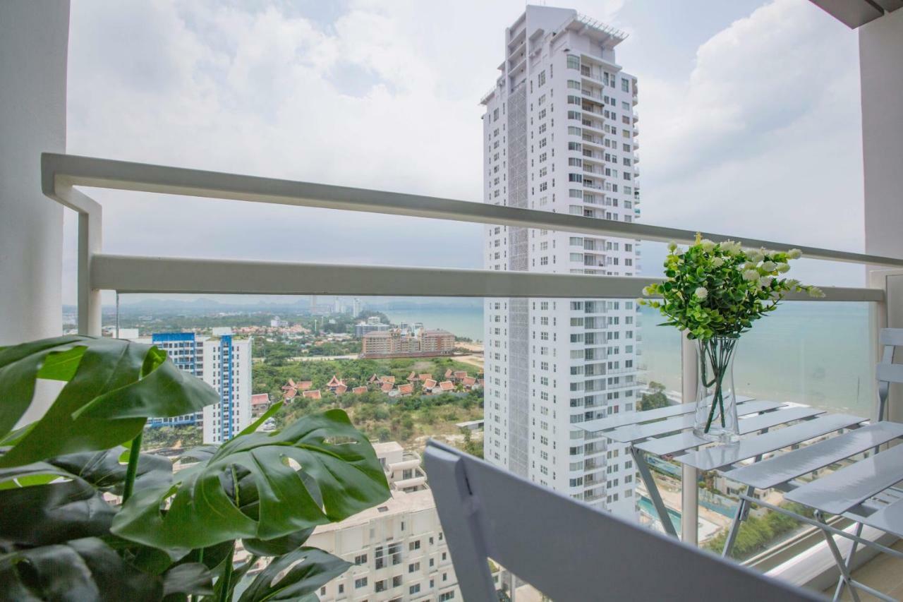 Veranda Residence Pattaya By Boom Na Chom Thian Buitenkant foto